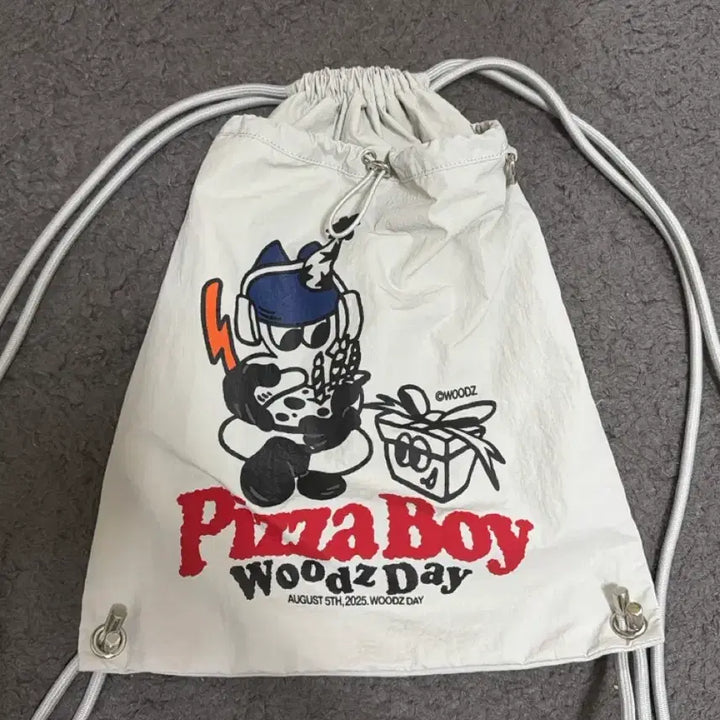 [BUNJANG] WOODZ Pizza Boy Bag / 우즈 woodz 피자보이 가방