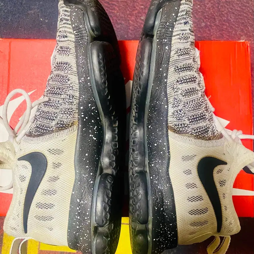 [BUNJANG] Nike KD 9 Oreo Sneakers / 나이키 KD 9 오레오, 843392-100, 265mm
