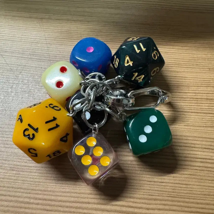 [BUNJANG] Dice Keychain / 주사위키링 새상품