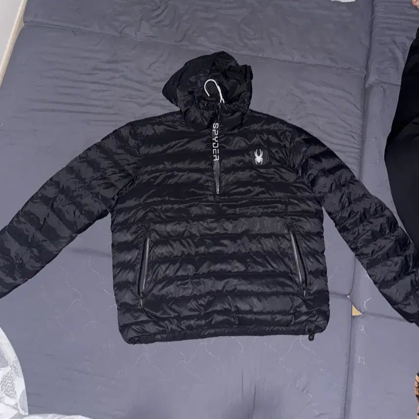 [SOLD OUT] 스파이더 경량패딩