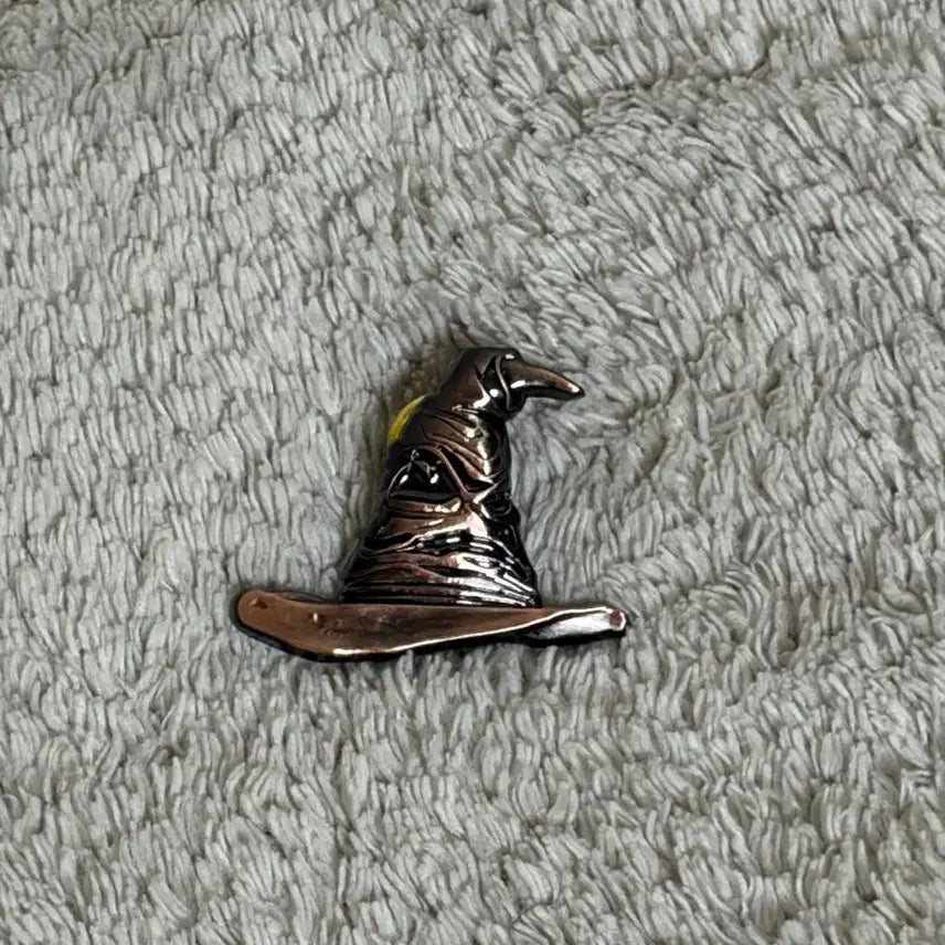 [BUNJANG] Harry Potter Sorting Hat Badge / 해리포터 마법사의 돌 마법 모자 뱃지