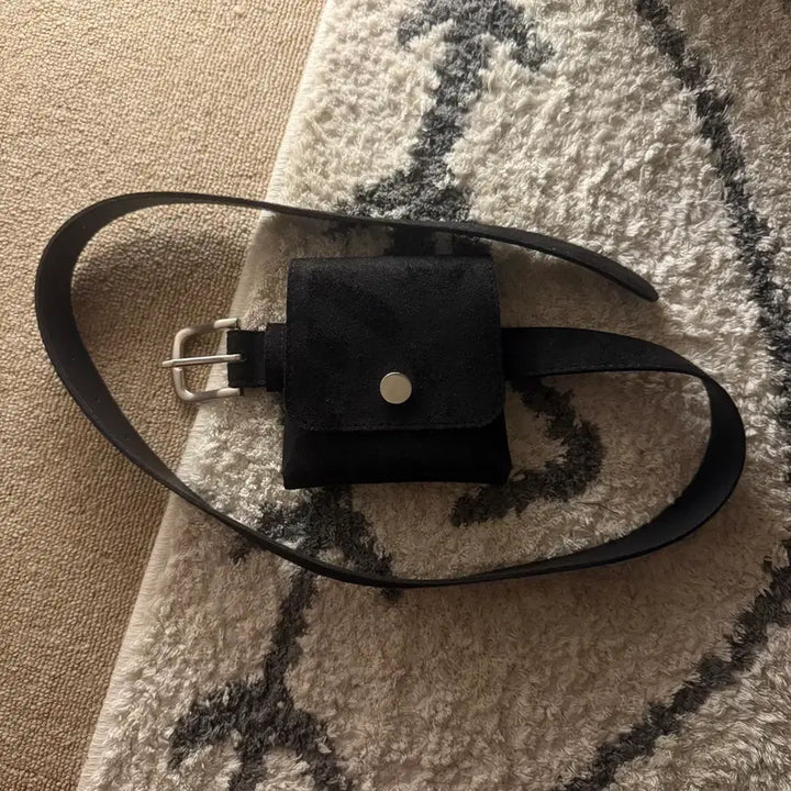 [BUNJANG] Suede Belt Bag / 스웨이드 벨트백