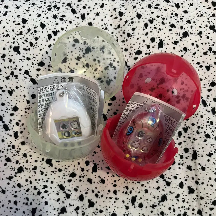 [BUNJANG] Tamagotchi Shaka Shaka Gacha Keyring / 다마고치 샤카샤카 가챠 키링