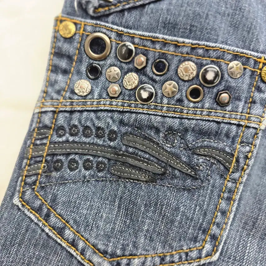 [BUNJANG] Y2K Studded Denim Half Pants / Y2K 스터드 데님 하프팬츠 [A40306]