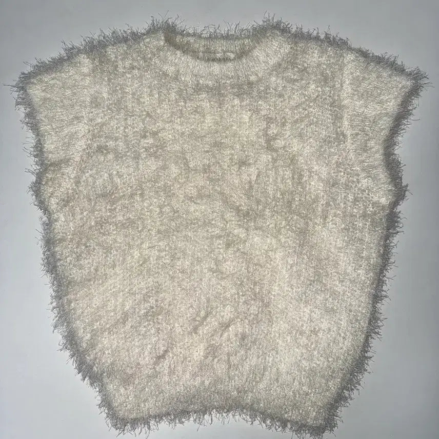 [BUNJANG] Avery White Cream Yarn Knit Sweater / 에이블리 화이트 크림 털실 니트