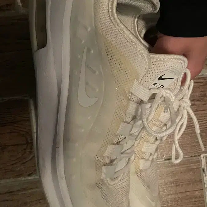 [BUNJANG] Nike Air Max Axis White Sneakers / 나이키 에어맥스 엑시스 화이트 운동화