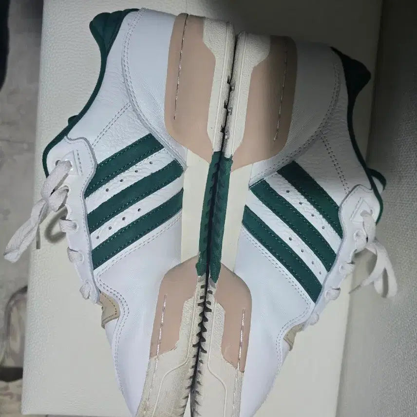 [BUNJANG] Adidas Rivalry Low White Green IE4596 / 아디다스 라이벌리 로우 화이트그린 275 (IE4596)