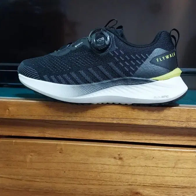 [BUNJANG] K2 Flow Walking Shoes / K2. 플로우 워킹화.여성. 240