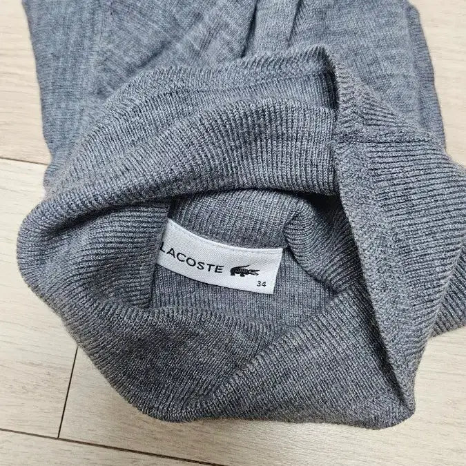 [BUNJANG] Lacoste Grey Wool 100% Turtleneck Sweater - Size 34 / (34)라코스테 그레이 목폴라(울 100%)