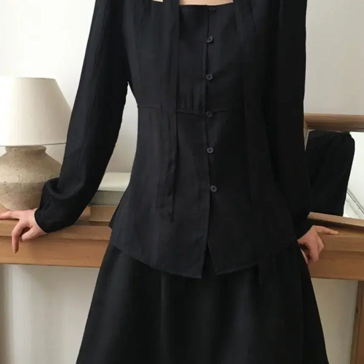 [BUNJANG] 노비야카 Elena scarf blouse 블라우스 블랙 / 노비야카 Elena scarf blouse 블라우스 블랙
