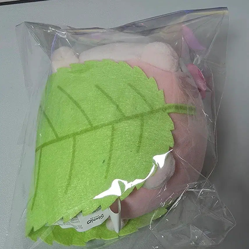 [BUNJANG] Sanrio Hello Kitty Sakuramochi Plush / 산리오 키티 사쿠라모찌 인형