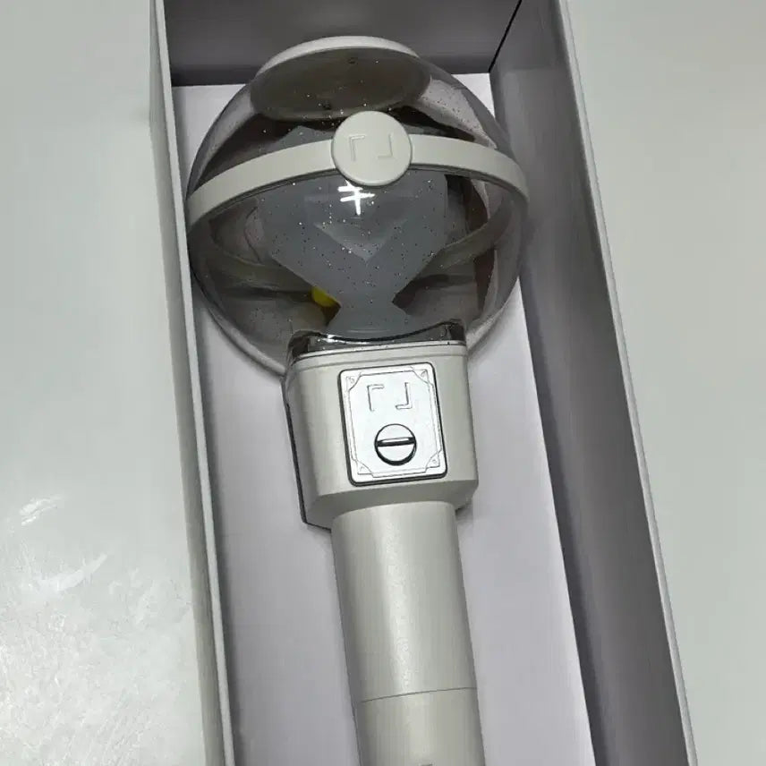 [BUNJANG] Park Jihoon Light Stick / 박지훈 뽑봉 포카없이 팔아요