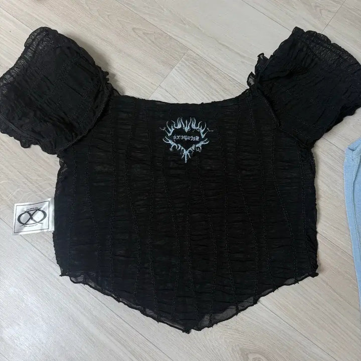 [BUNJANG] Hong Young-ki EXE Crop Top Set / 홍영기 셋업이엑스이 크롭탑 세트