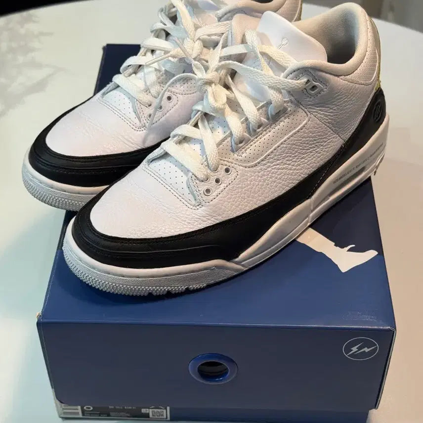 [BUNJANG] Air Jordan 3 x Fragment Retro SP White Black / [260] 조던 3 x 프라그먼트 레트로 SP 화이트 블랙