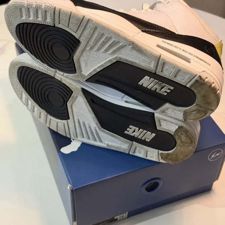 [BUNJANG] Air Jordan 3 x Fragment Retro SP White Black / [260] 조던 3 x 프라그먼트 레트로 SP 화이트 블랙