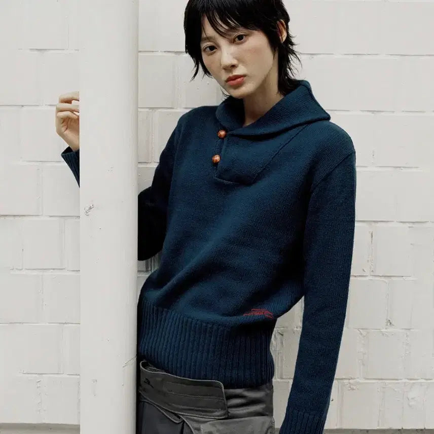 [BUNJANG] Nice Ghost Club FFATS Swar V-Neck Knit Black / 나이스고스트클럽 ffats 스왈 카라 니트 블랙