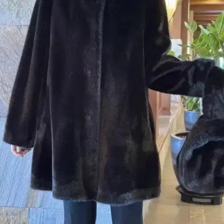 [BUNJANG] Obrera Eco Fur Coat / 오브레아 에코퍼