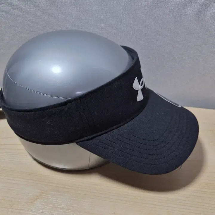[BUNJANG] Under Armour Sun Cap / 새상품 언더아머 프리사이즈 선캡 썬캡 선바이저 모자-469
