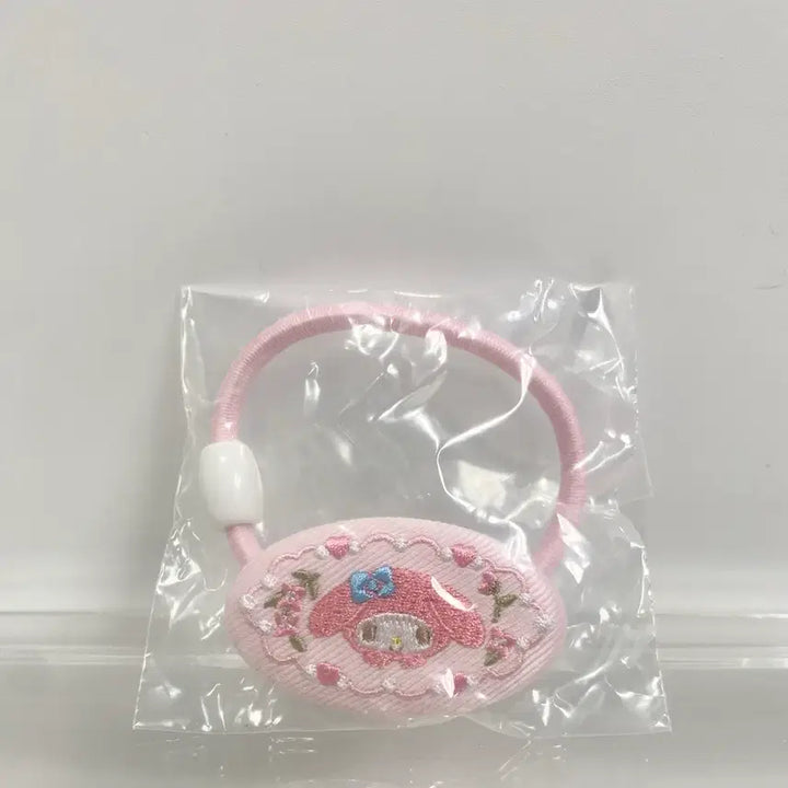 [BUNJANG] Sanrio Embroidery Headband / 산리오 자수 머리끈 헤어밴드 가챠