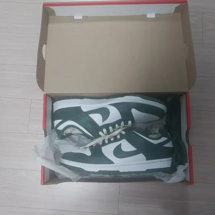 [BUNJANG] Nike Dunk Low Retro Varsity Green Sneakers / 나이키 덩크 로우 레트로 바시티 그린