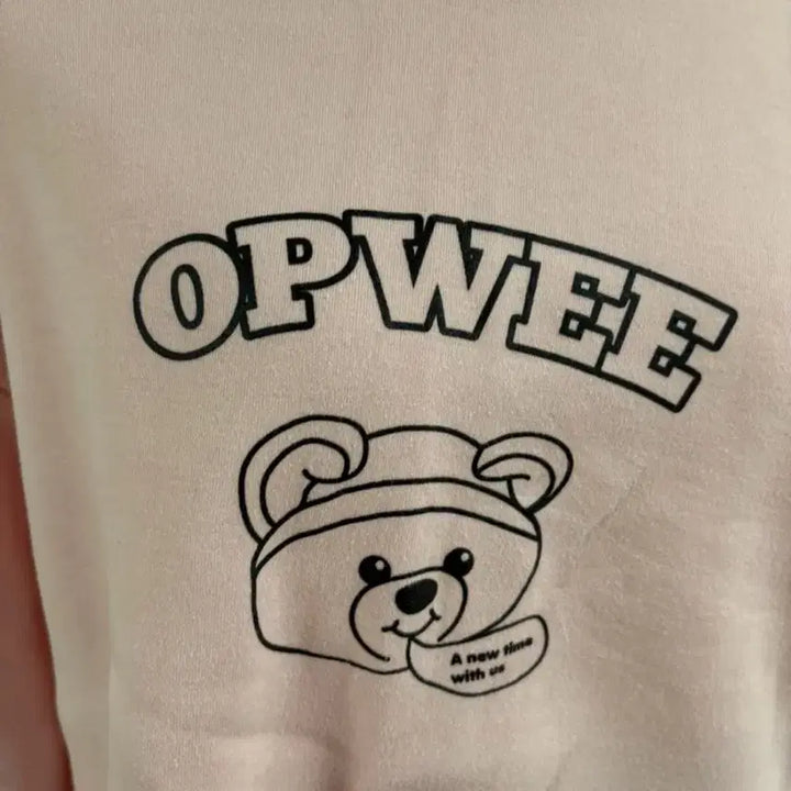 [BUNJANG] OPWEE 핑크색 곰돌이 맨투맨티 / OPWEE 핑크색 곰돌이 맨투맨티