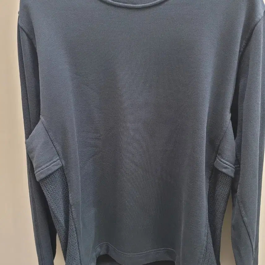 [BUNJANG] Stone Island Shadow Project Black Sweatshirt / 스톤아일랜드 쉐도우프로젝트 블랙 맨투맨