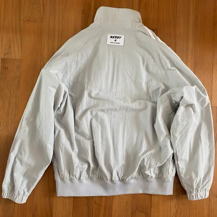 [BUNJANG] NERDY Windbreaker Jacket Size S / 택포) 널디 바람막이 s