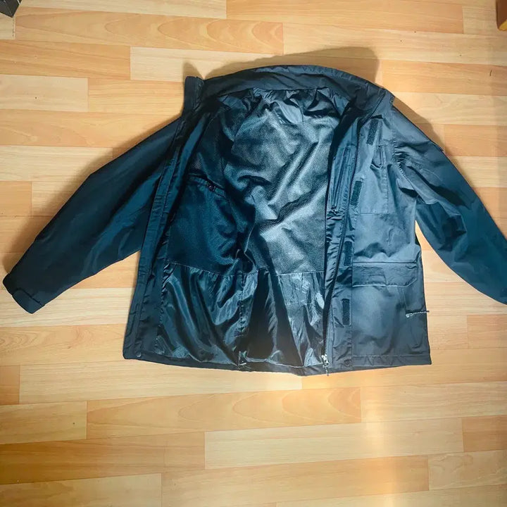 [BUNJANG] Safari Style Black Jumper / 남자 사파리형 블랙 점퍼