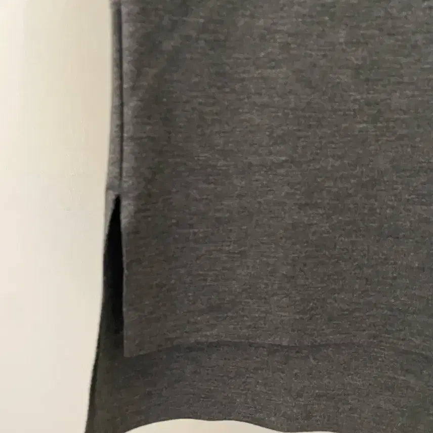 [BUNJANG] 조던 긴팔 티셔츠 차콜 그레이(사이즈S) / 조던 긴팔 티셔츠 차콜 그레이(사이즈S)