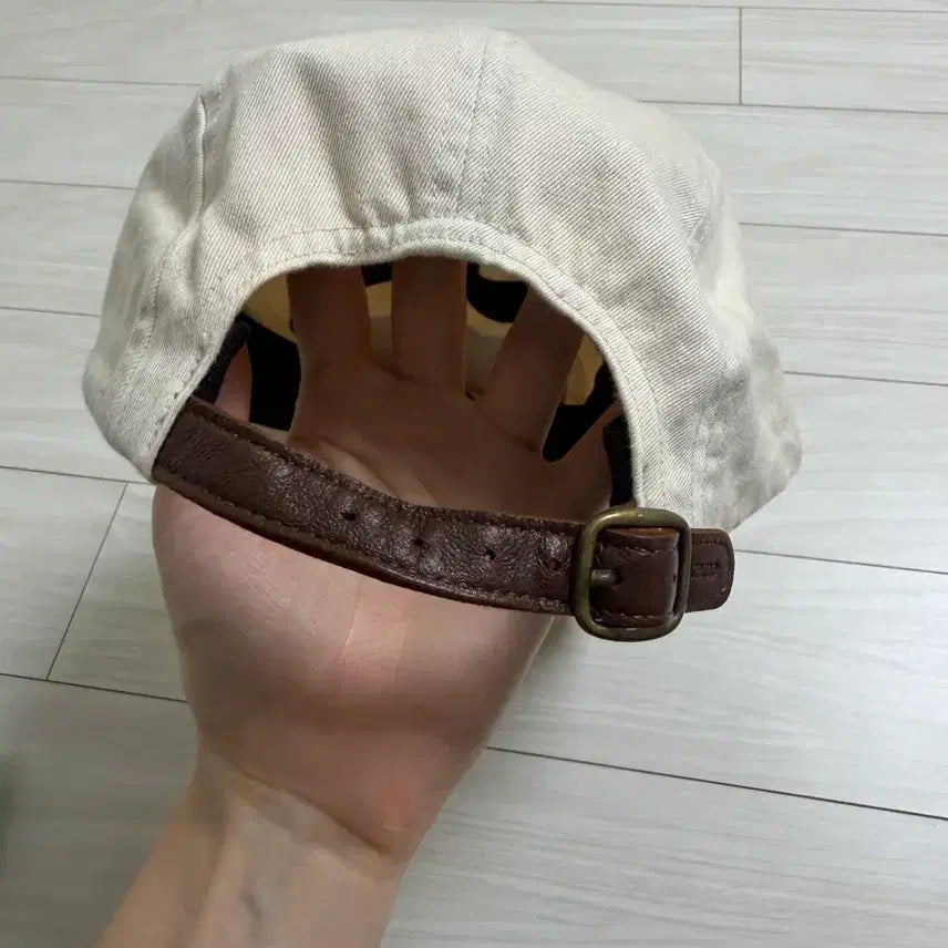 [SOLD OUT] 슈프림 워시드 치노 캠프캡 내추럴