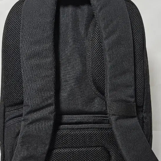[BUNJANG] National Geographic Black Backpack / 내셔널지오그래픽 블랙 백팩