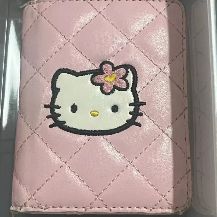 [BUNJANG] Hello Kitty Quilting Wallet / 헬로키티 퀄팅 반지갑 키티