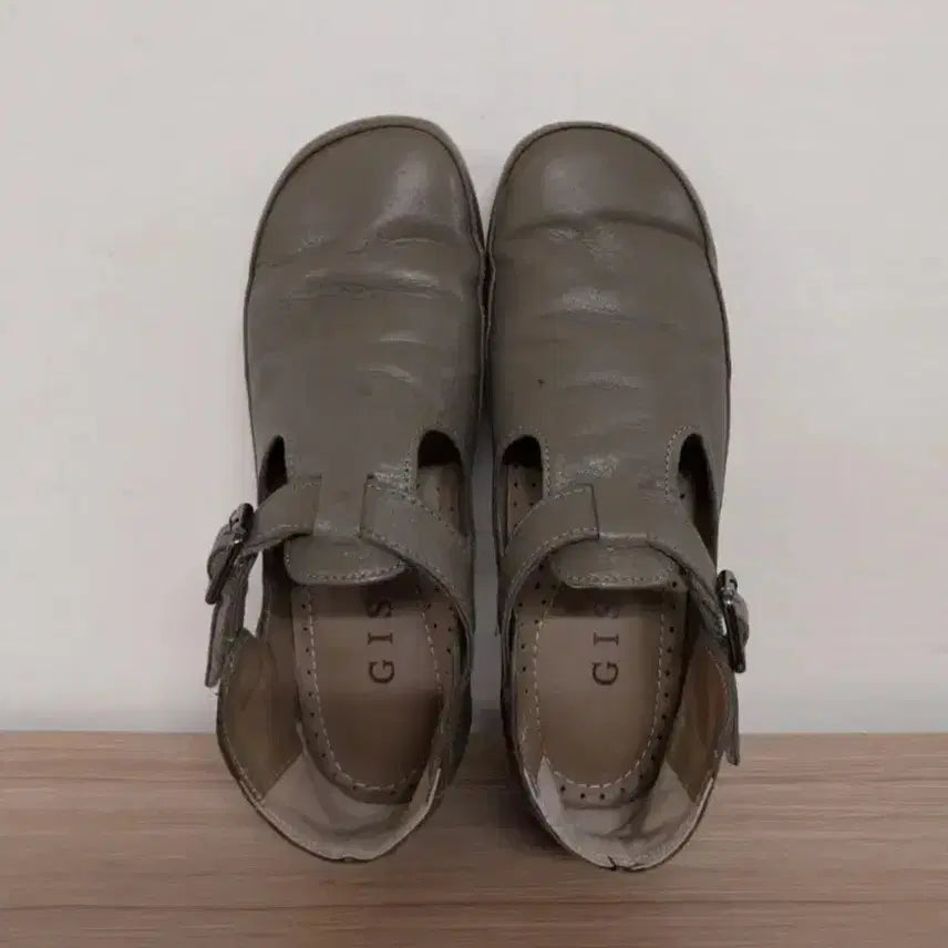[BUNJANG] ZIZZ Leather Flats (245) / 여성 지쎄 가죽 단화 (245)