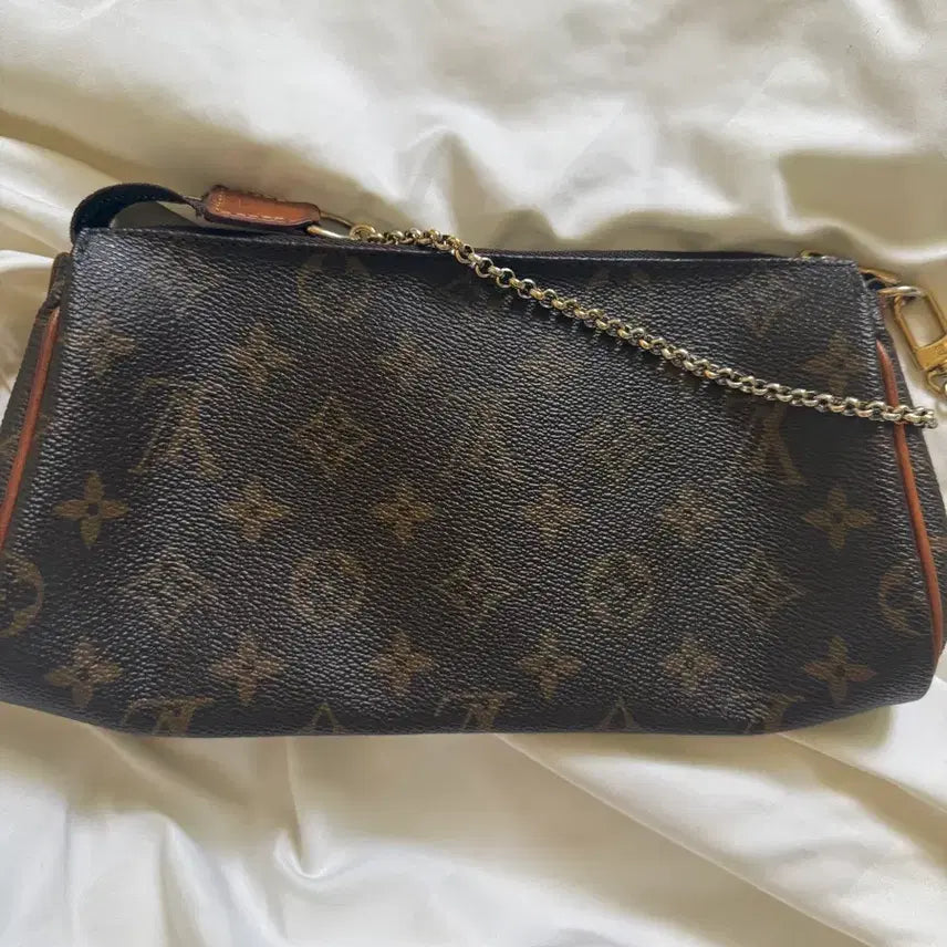 [BUNJANG] Louis Vuitton Eva Clutch Bag / 정품 루이비통 에바 클러치 판매합니다