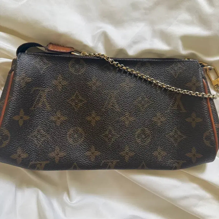 [BUNJANG] Louis Vuitton Eva Clutch Bag / 정품 루이비통 에바 클러치 판매합니다