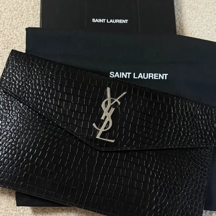 [BUNJANG] Saint Laurent Uptown Clutch / 생로랑 업타운 클러치