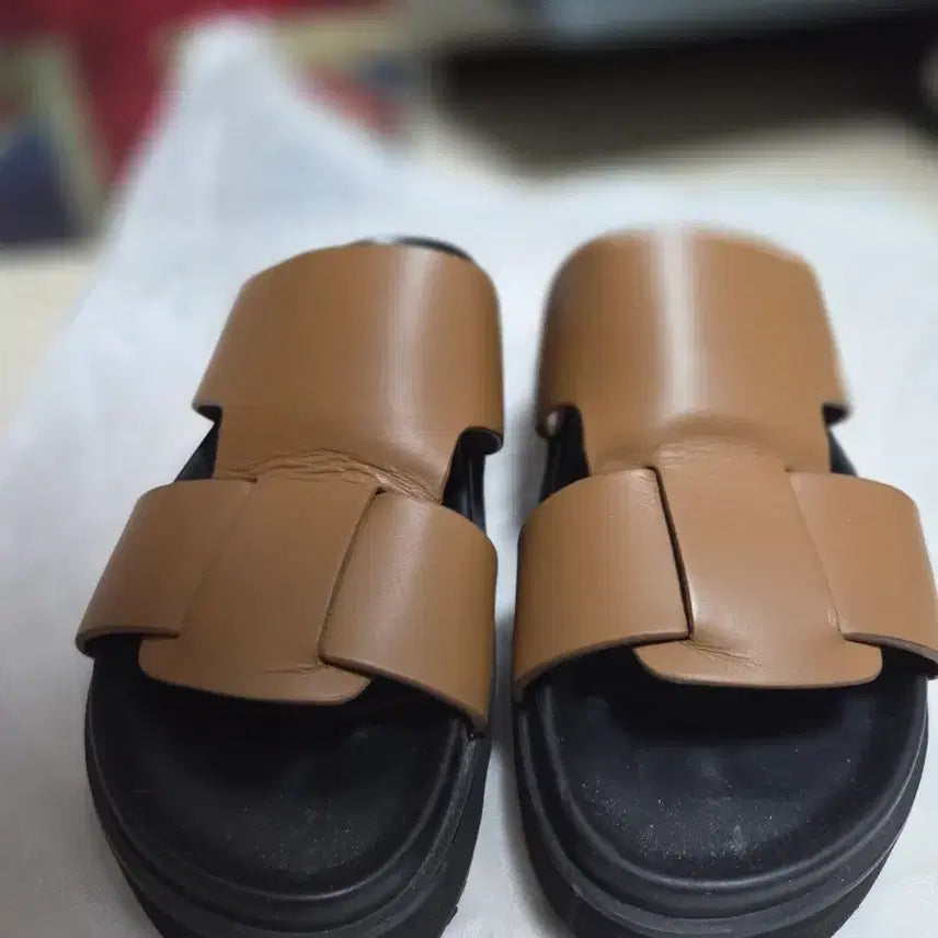 [BUNJANG] Time Homme Brown/Black Leather Slippers Size 270 / 타임옴므  정품 브라운+블랙 가죽 슬리퍼 270사이즈