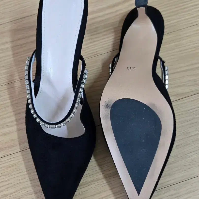 [BUNJANG] Jewelry Strap Shoes (Black/Beige) / 슈즈 2종[235]-다드림