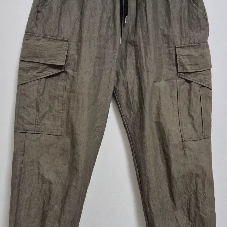 [BUNJANG] Khaki Cargo Jogger Pants / 카키색 카고 조거 팬츠!최상품!