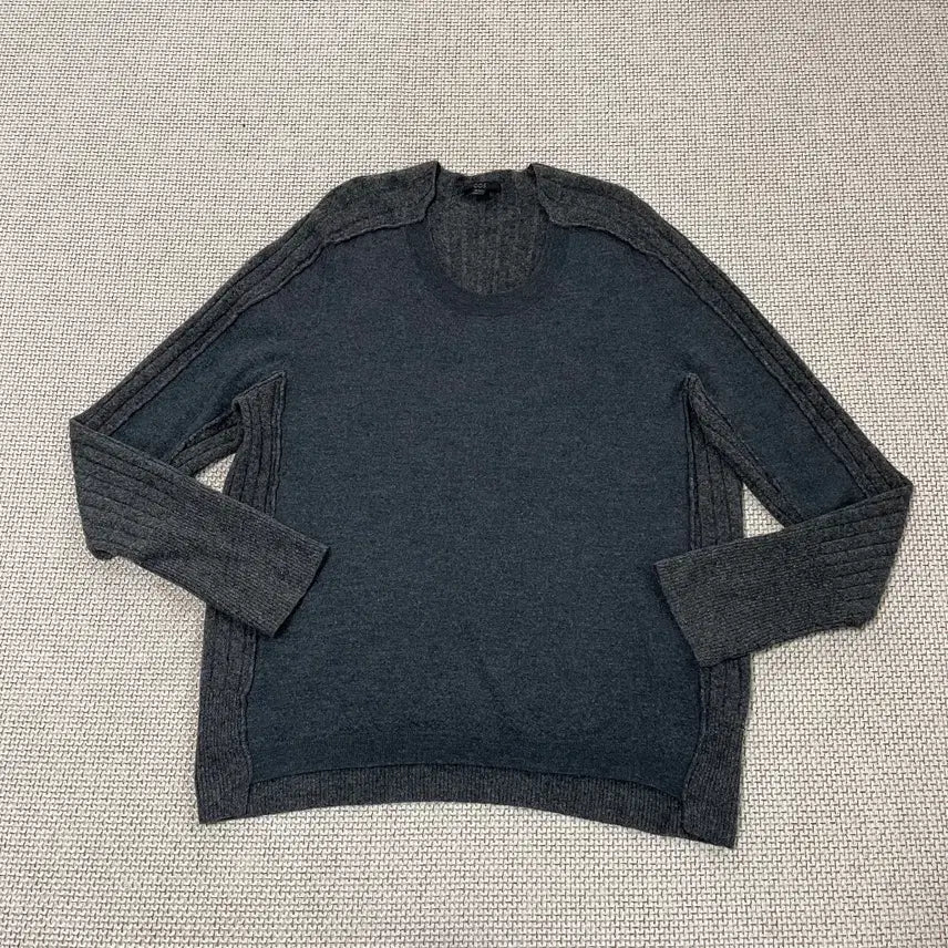 [BUNJANG] M COS Round Knit N.9010 / M COS 코스 라운드 니트 N.9010