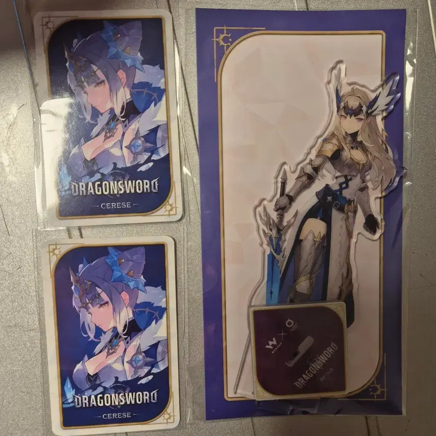 [BUNJANG] Dragon Sword Acrylic Stand &amp; 2 Card Bundle Set / 드래곤소드 반올림 아크릴 스탠드 &amp; 카드 2장 일괄