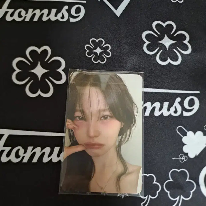 [SOLD OUT] 프로미스나인백지헌 포카 (가격 내림)