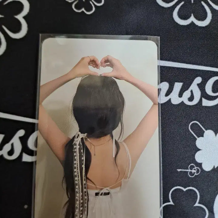 [SOLD OUT] 프로미스나인백지헌 포카 (가격 내림)