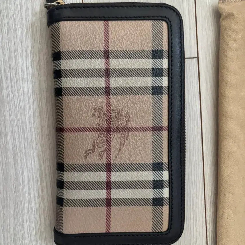 [BUNJANG] Burberry Long Wallet / 버버리 장지갑