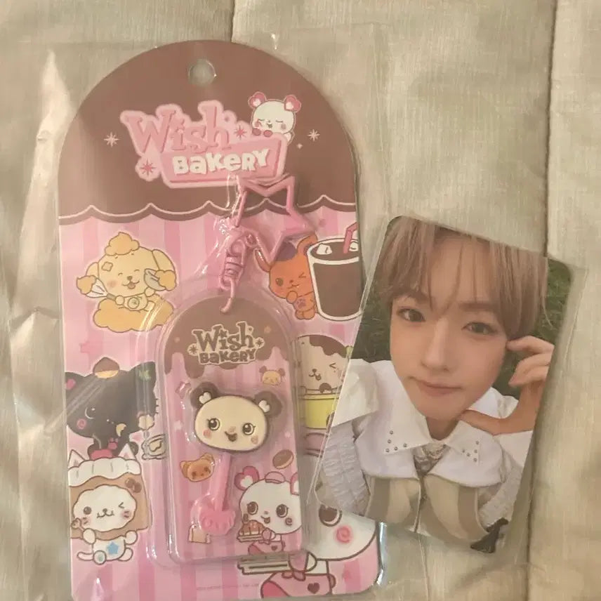 [SOLD OUT] 미개봉)엔시티위시 위시베이커리 초콜릿 키링 팡이+사쿠야 무모샵 포카