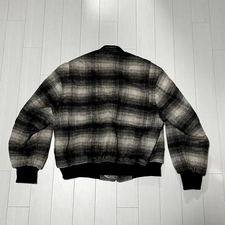 [BUNJANG] Allene Leather Patch 3D Finger Bomber Jacket / [2] 알렌느 레더 패치 3D 핑거 봄버