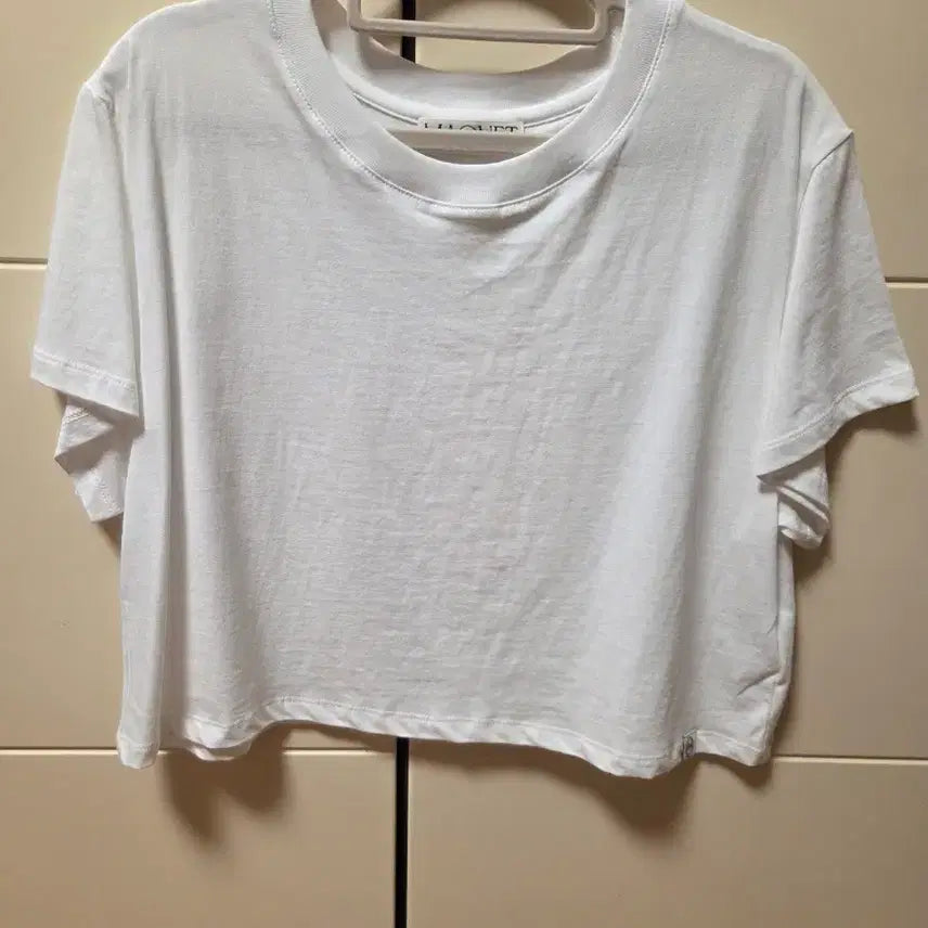 [BUNJANG] Magnet Archive Peony Crop Top / 마그넷 아카이브 피오니 크롭티