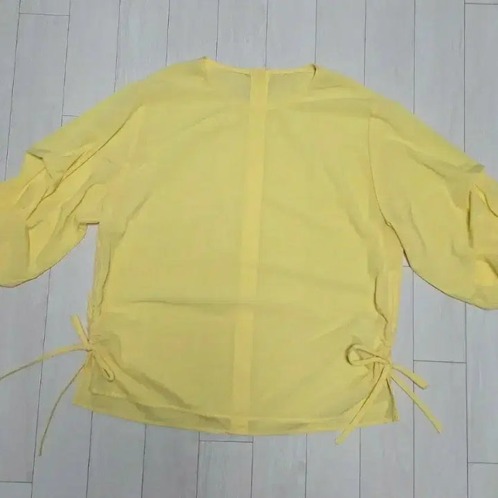 [BUNJANG] SOUP Shirring Blouse / 급처새상품!SOUP숲 러블리셔링블라우스 레니본st쟈니헤잇재즈st오브제st