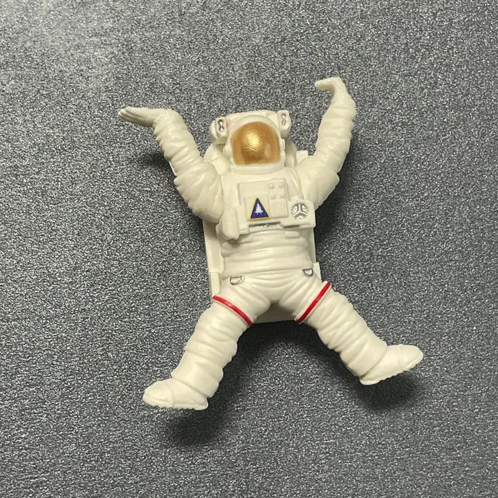 [BUNJANG] Astronaut on Cup Futito Figure / 컵 위의 우주비행사 푸티토 피규어