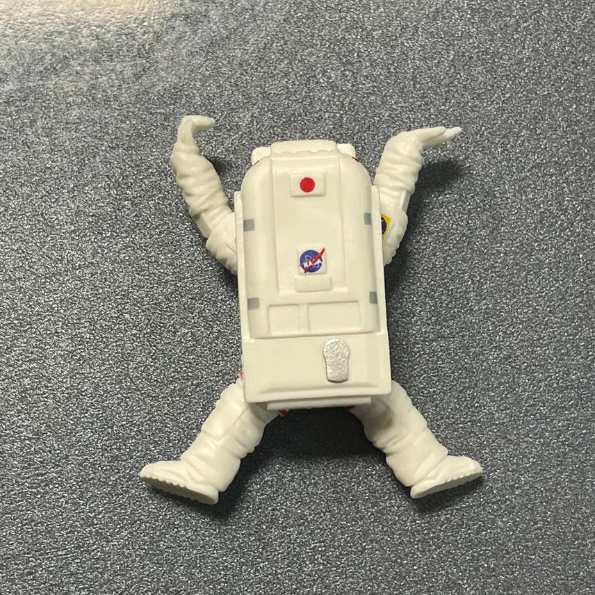 [BUNJANG] Astronaut on Cup Futito Figure / 컵 위의 우주비행사 푸티토 피규어